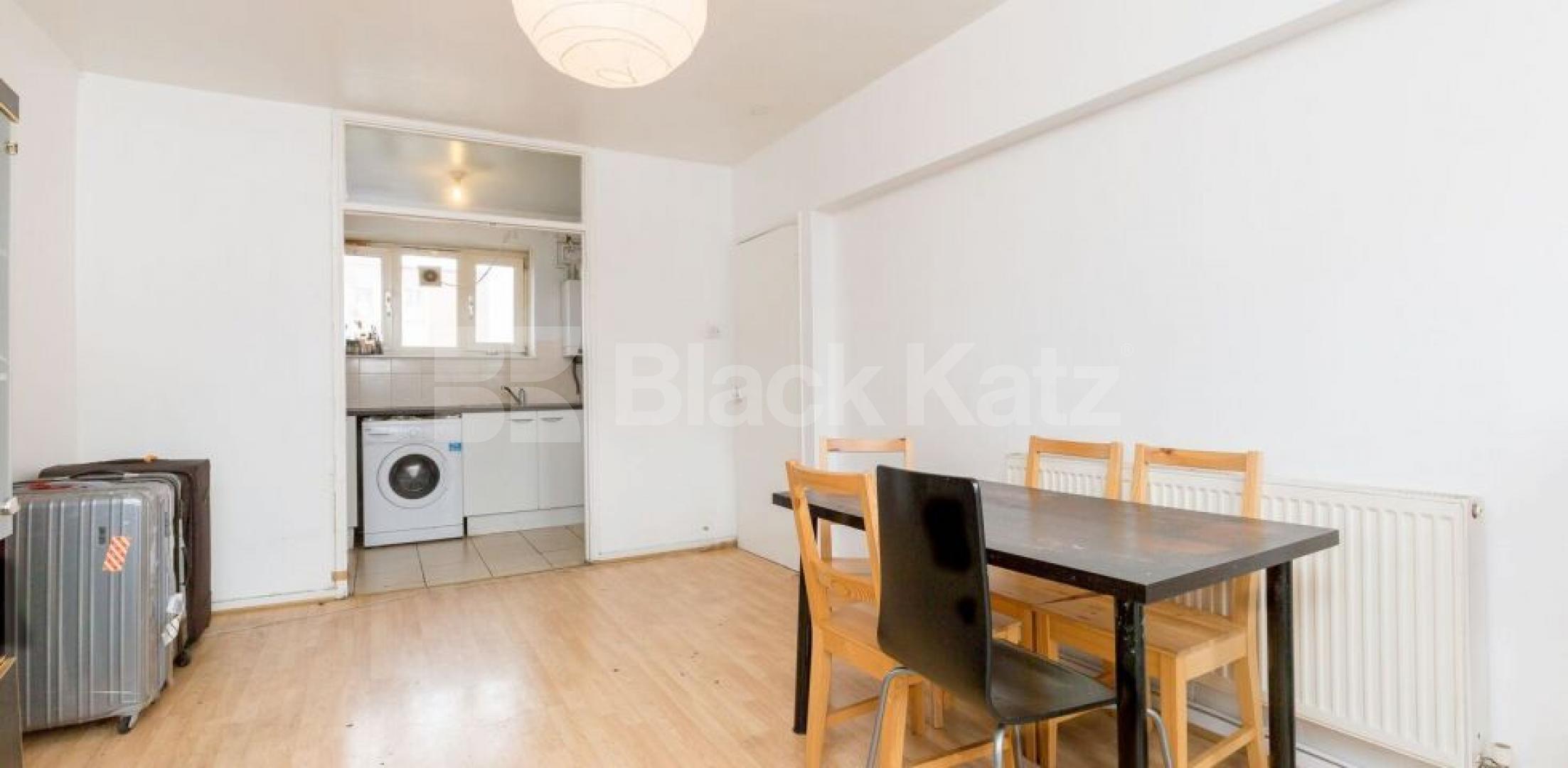 			NEW INSTRUCTION!, 4 Bedroom, 1 bath, 1 reception Flat			 Stanhope Street, CAMDEN / EUSTON