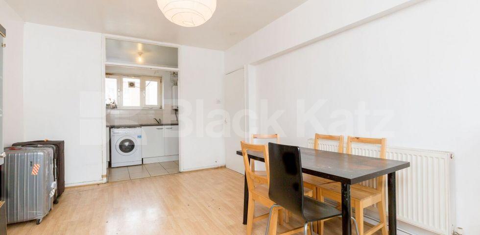 			NEW INSTRUCTION!, 4 Bedroom, 1 bath, 1 reception Flat			 Stanhope Street, CAMDEN / EUSTON