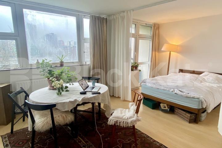 Double studio conveniently located near Aldgate East and Shadwell Stations  Christian Street , Whitechapel E1