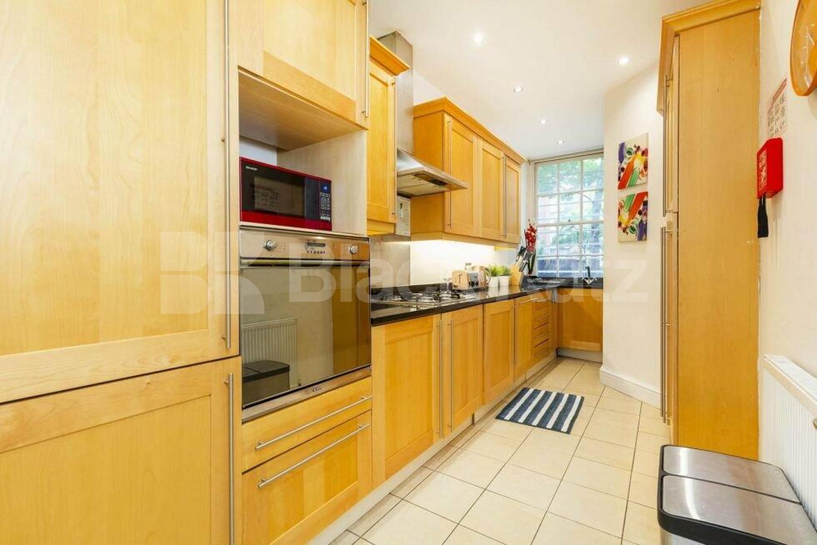 Spacious three double bedrooms set in a redbrick mansion block Rodney Court, Maida Vale