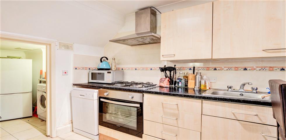 			1 Bedroom, 1 bath, 1 reception Flat			 Glenmore Road, BELSIZE PARK