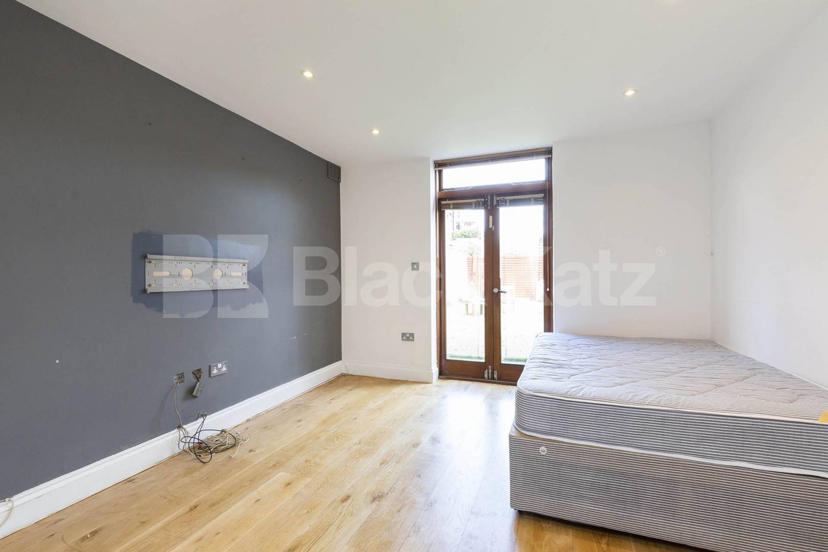 Stunning Sharers Apartment Quex Road, West Hampstead
