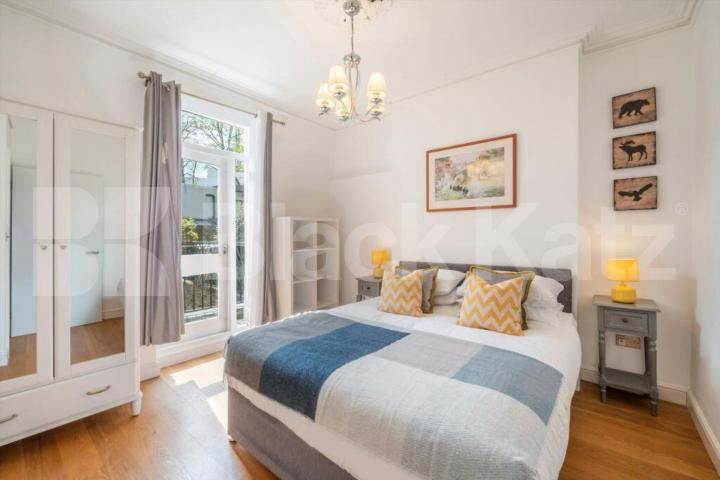 Beautiful stylish one bedroom set in a period conversion  Stratford Villas, Camden