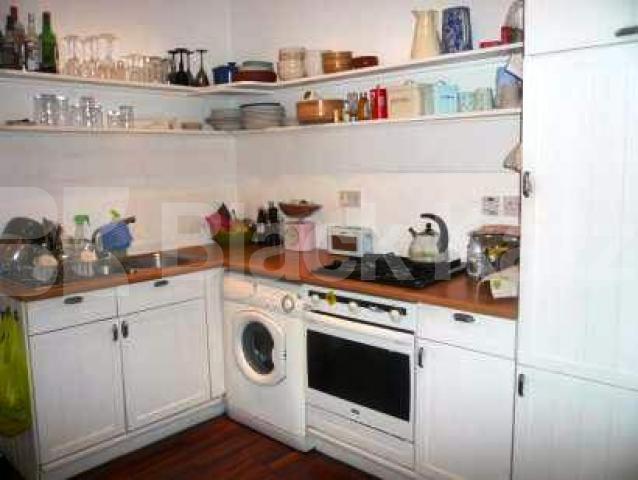 			2 Bedroom, 1 bath, 1 reception Flat			 Clifton Road, CROUCH END