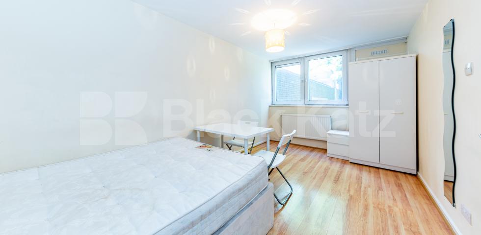 Spacious 1/2 double bedroom property with a garden Haverstock Road, Chalk Farm