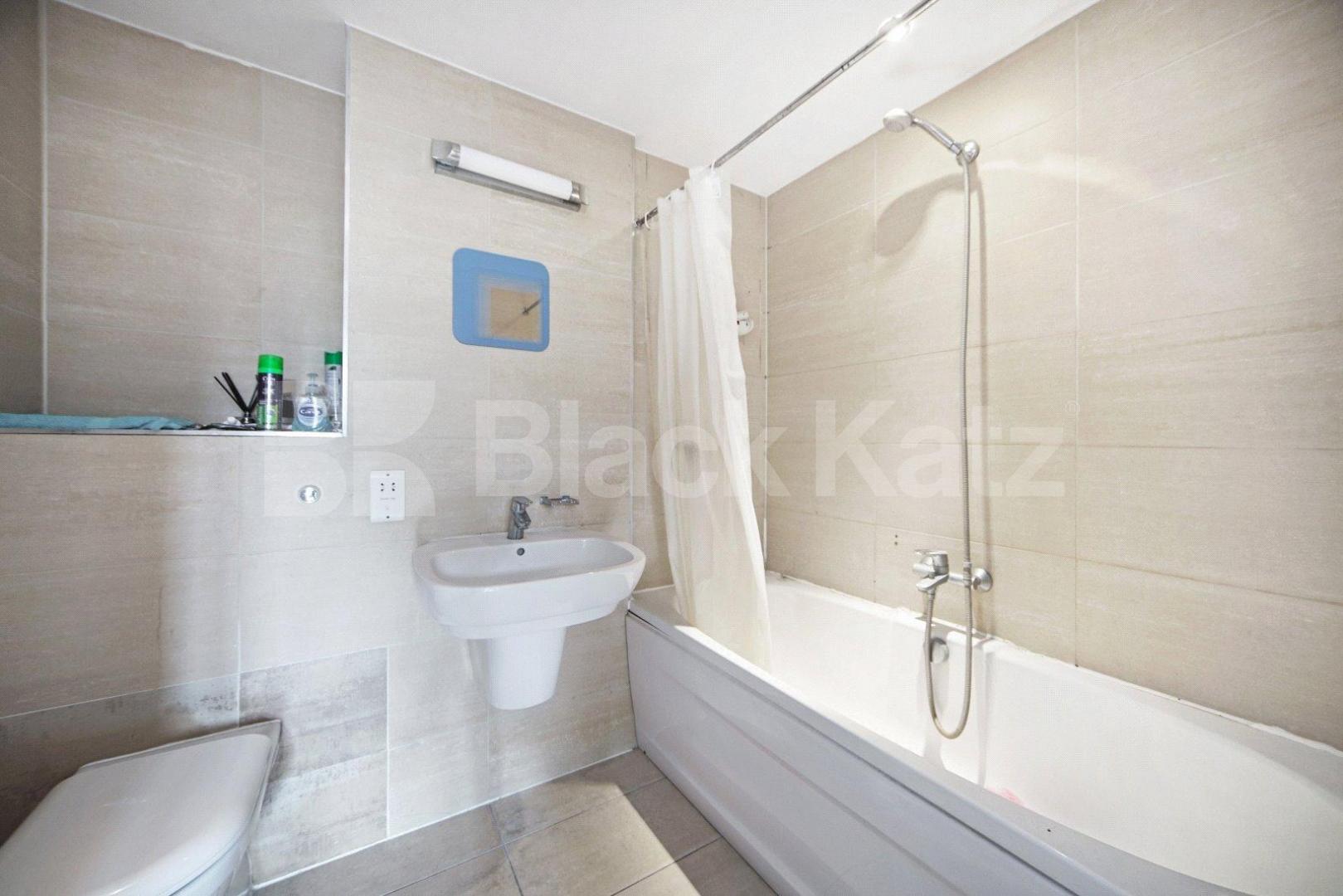 Modern 2 bed 2 bath property within a secure new development  York Way, Holloway 