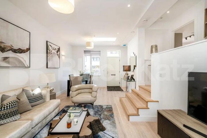 Stunning 2 bed 2 bath property within a secure new development Cecil Grove, St Johns Wood / Primrose Hill
