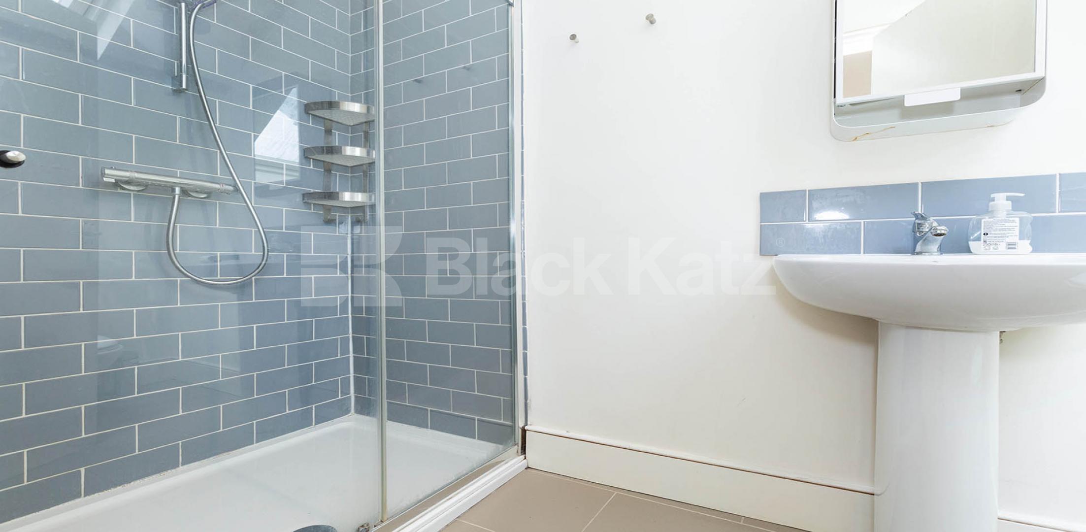 			1 Bedroom, 1 bath, 1 reception Flat			 Hillfield Avenue, Crouch End