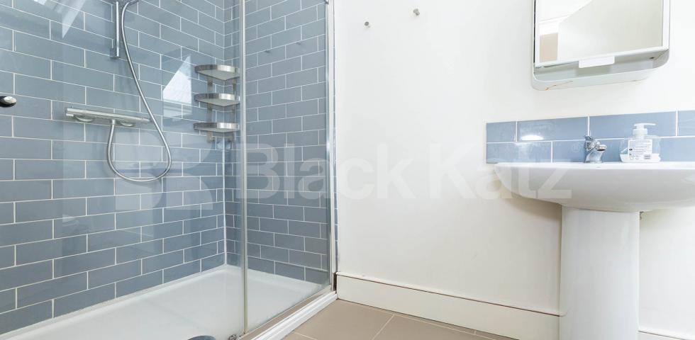 			1 Bedroom, 1 bath, 1 reception Flat			 Hillfield Avenue, Crouch End