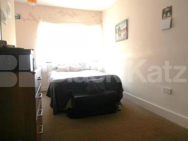 			NEW INSTRUCTION!, 3 Bedroom, 1 bath, 1 reception Flat			 Mountview Road, STROUD GREEN / CROUCH END