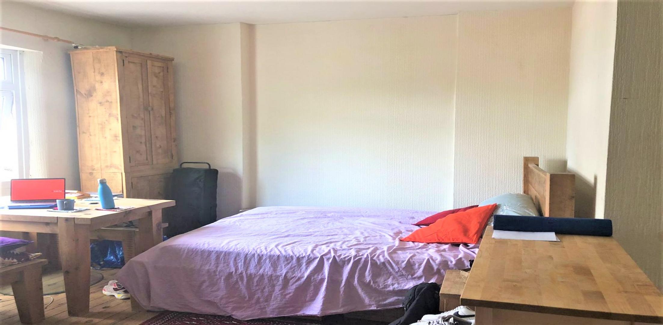 			Studio Apartment, 1 bath, 1 reception Flat			 Ballards Lane, North Finchley