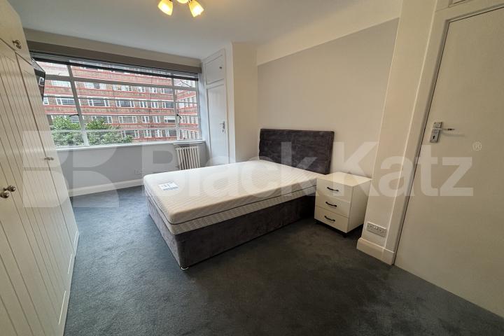 Highly desirable development with 24 hr concierge  Du Cane Court, Balham 