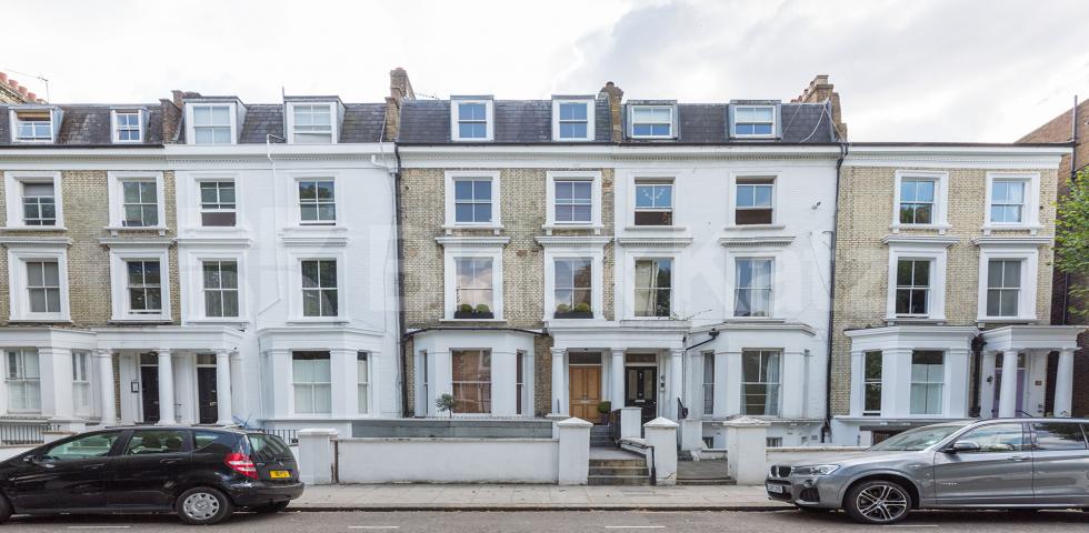 			Studio Apartment, 1 bath, 1 reception Flat			 Elsham Road, Holland Park/Kensington Olympia