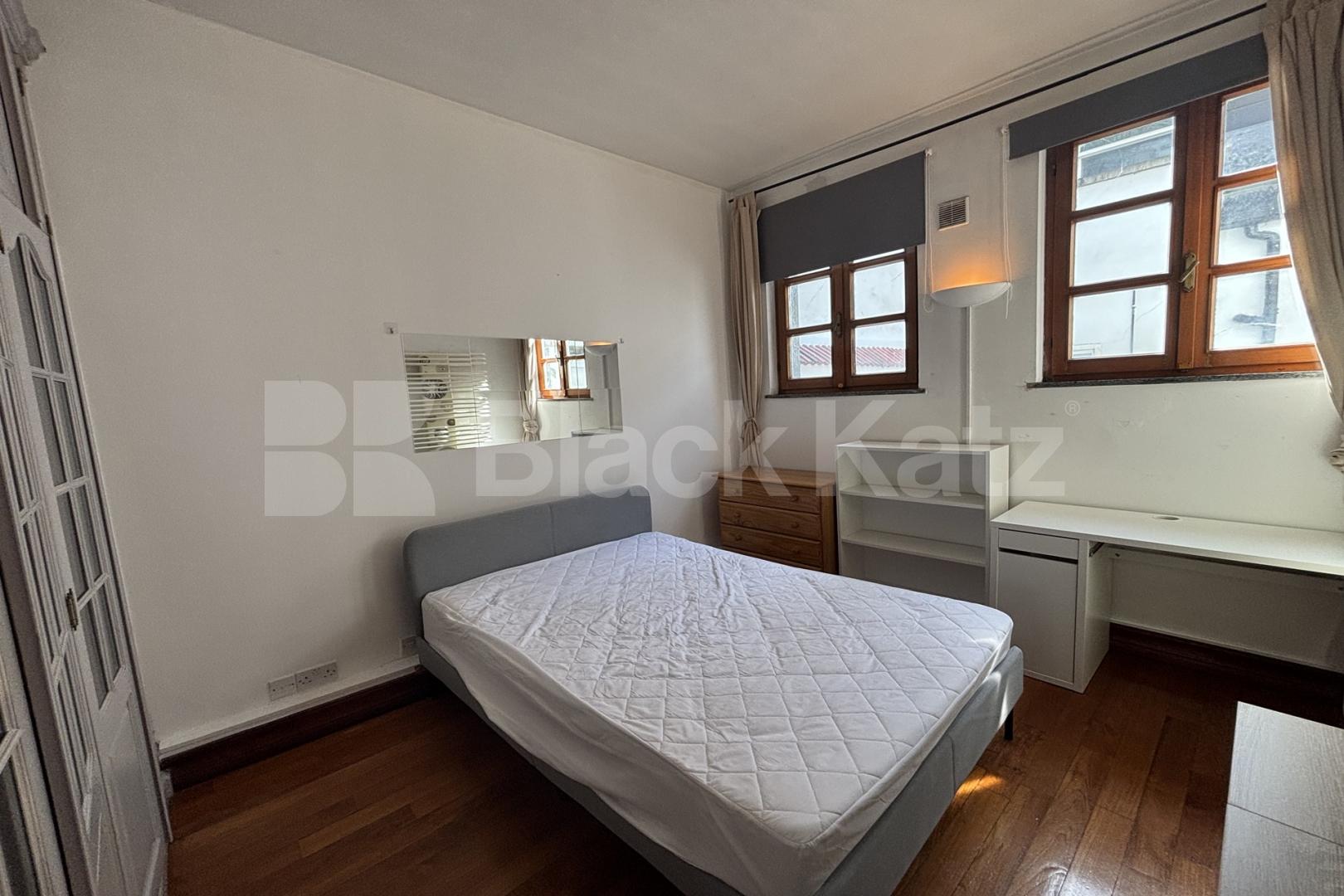 Superbly located, two bathrooms, generous period conversion  Union Street, London Bridge