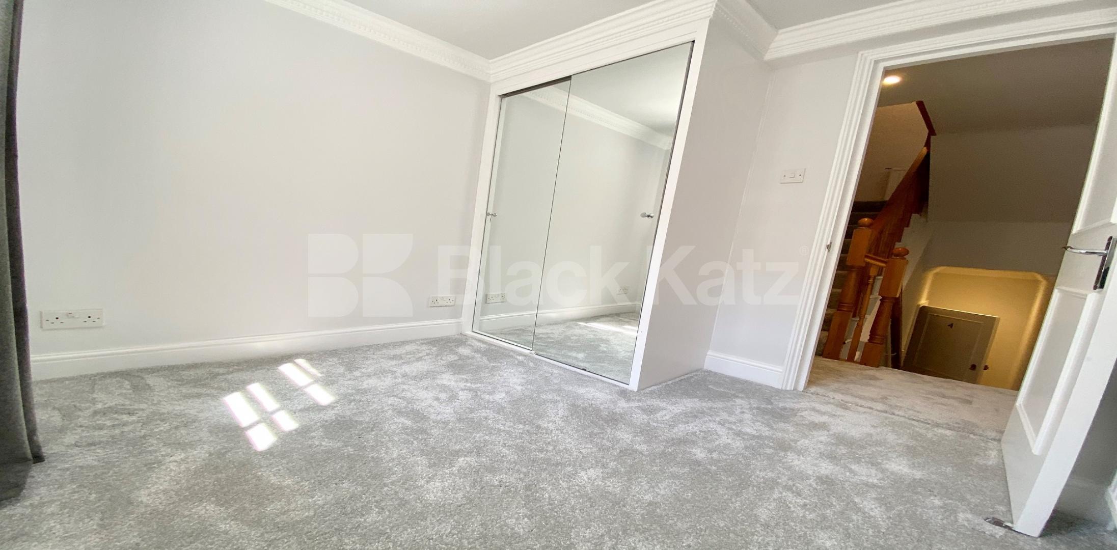 			NEW INSTRUCTION , 3 Bedroom, 2 bath, 1 reception Maisonette			 Tachbrook Street, Pimlico