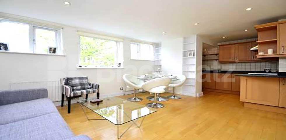 			MINUTES TO HAMPSTEAD HEATH!, 2 Bedroom, 1 bath, 1 reception Flat			 Rosslyn Hill, HAMPSTEAD