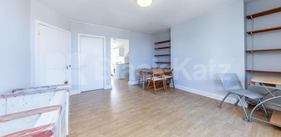 			INCLUDES THE COUNCIL TAX AND WATER RATES!, 2 Bedroom, 1 bath, 1 reception Flat			 Muswell Avenue, Muswell Hill