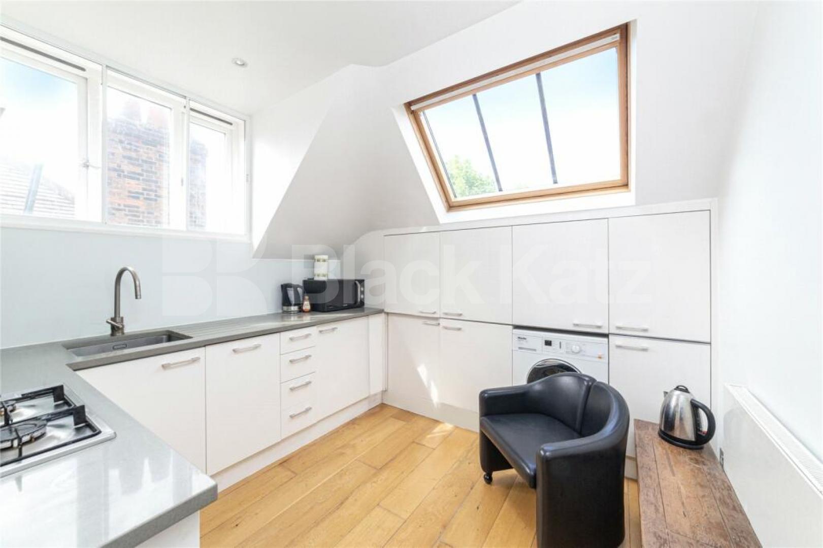 Beautiful two bed two bath in stunning location Ferncroft Avenue, Hampstead