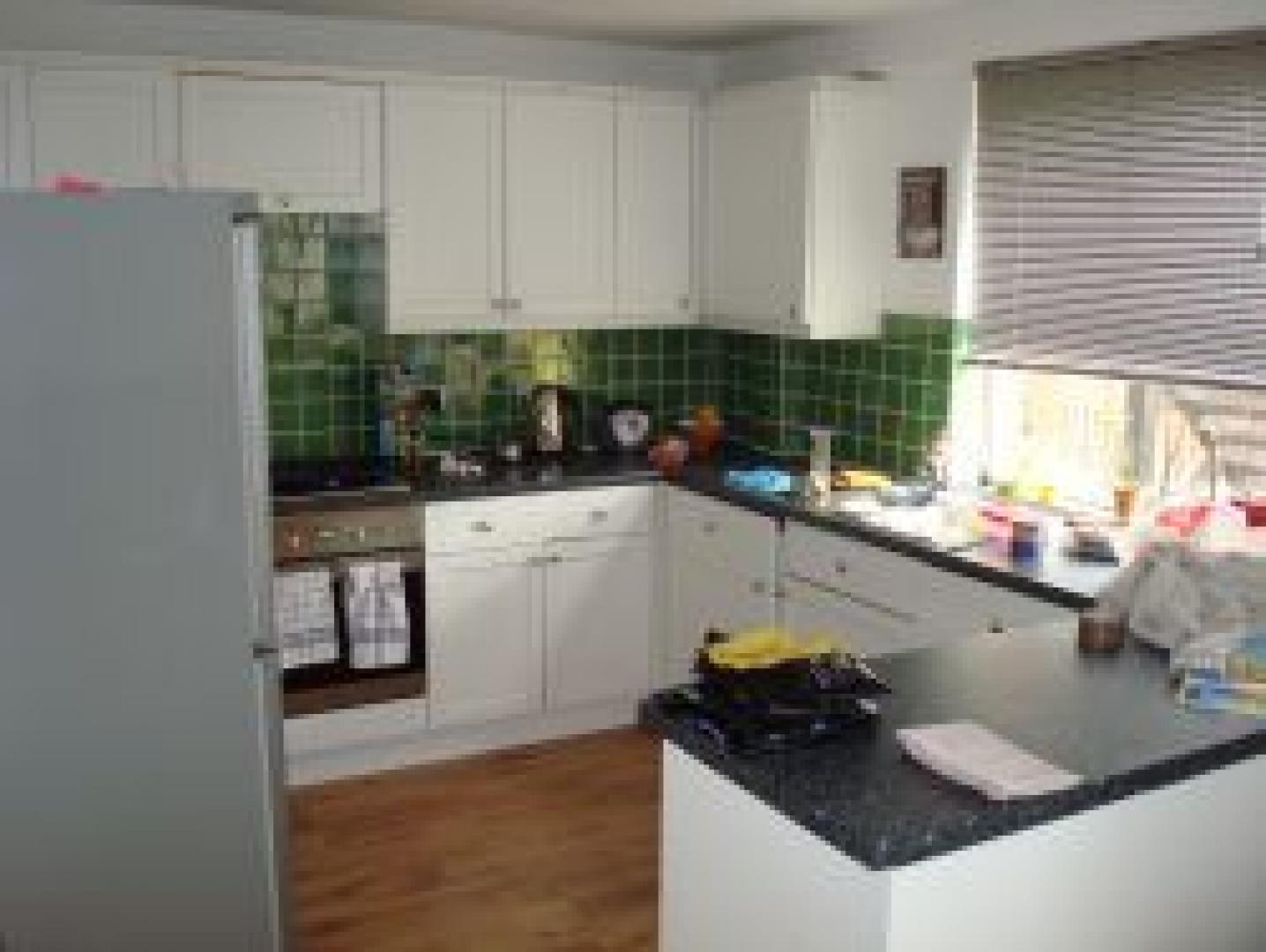 			3 Bedroom, 1 bath, 1 reception Flat			 Fitzjohns Avenue, HAMPSTEAD NW3