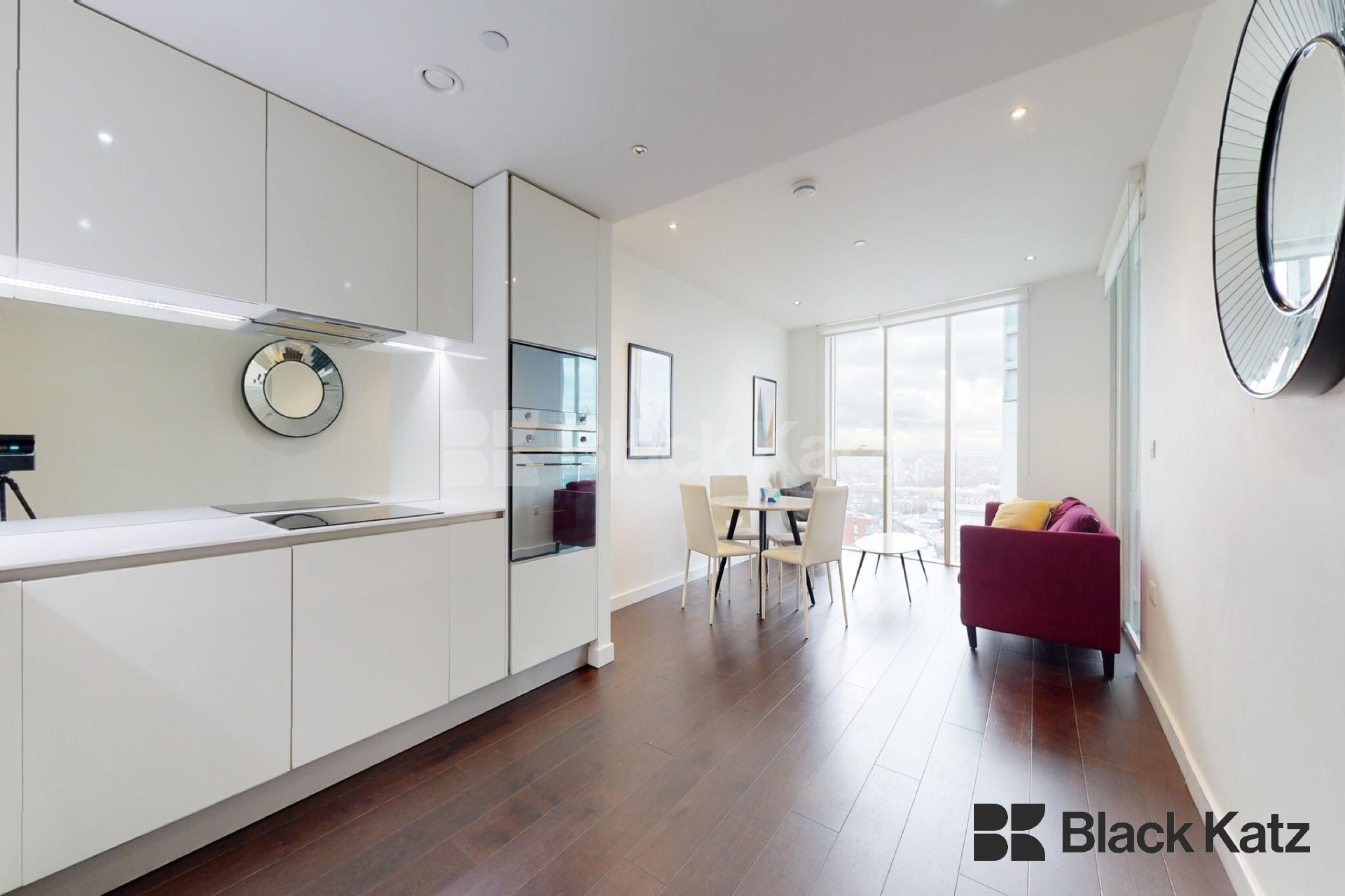 Stunning two bedrooms on Nine Elms Wandsworth Road - Sky Gardens, Nine Elms SW8