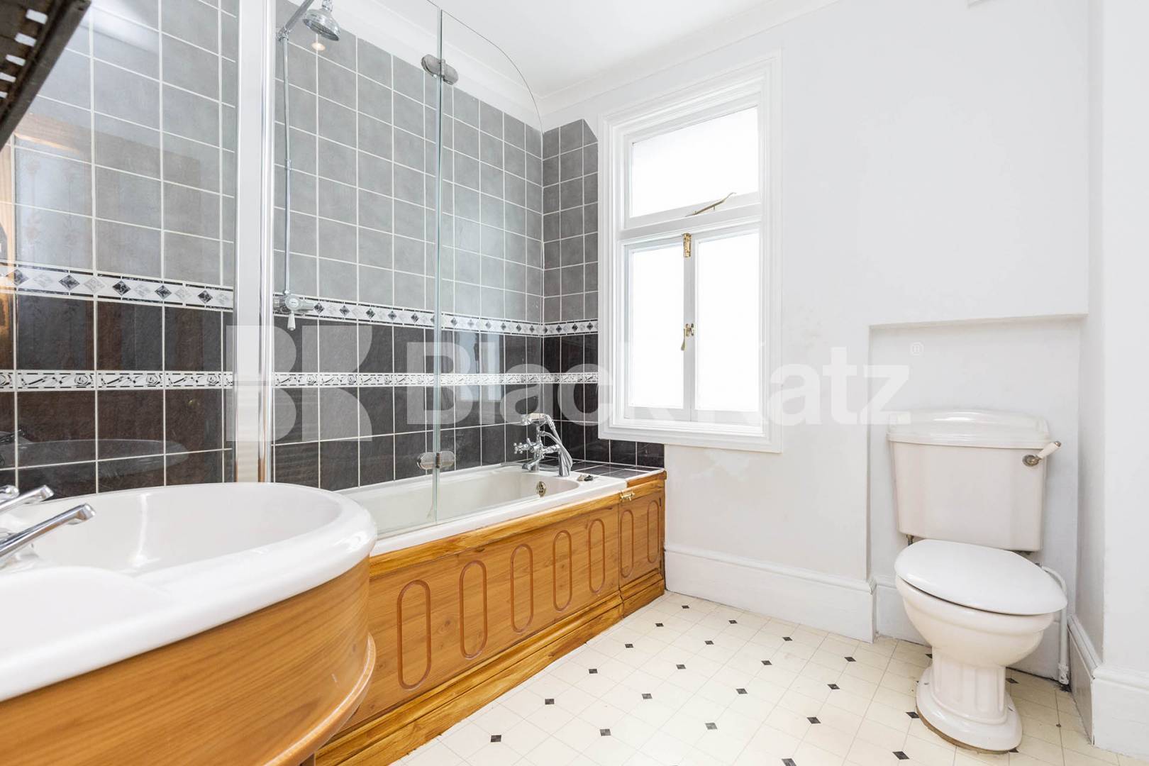 We are please to offer to the market this exceptional 4 bedroom 2 reception house, can also be used as a 5 bedroom house. Located in a desirable neighborhood of Muswell Hill a stone's throw away from the prestigious Muswell Hill Golf Club Pembroke Road, London, N10,  London