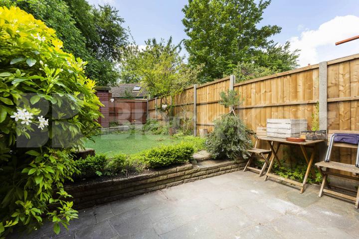 We are please to offer to the market this exceptional 4 bedroom 2 reception house, can also be used as a 5 bedroom house. Located in a desirable neighborhood of Muswell Hill a stone's throw away from the prestigious Muswell Hill Golf Club Pembroke Road, London, N10,  London