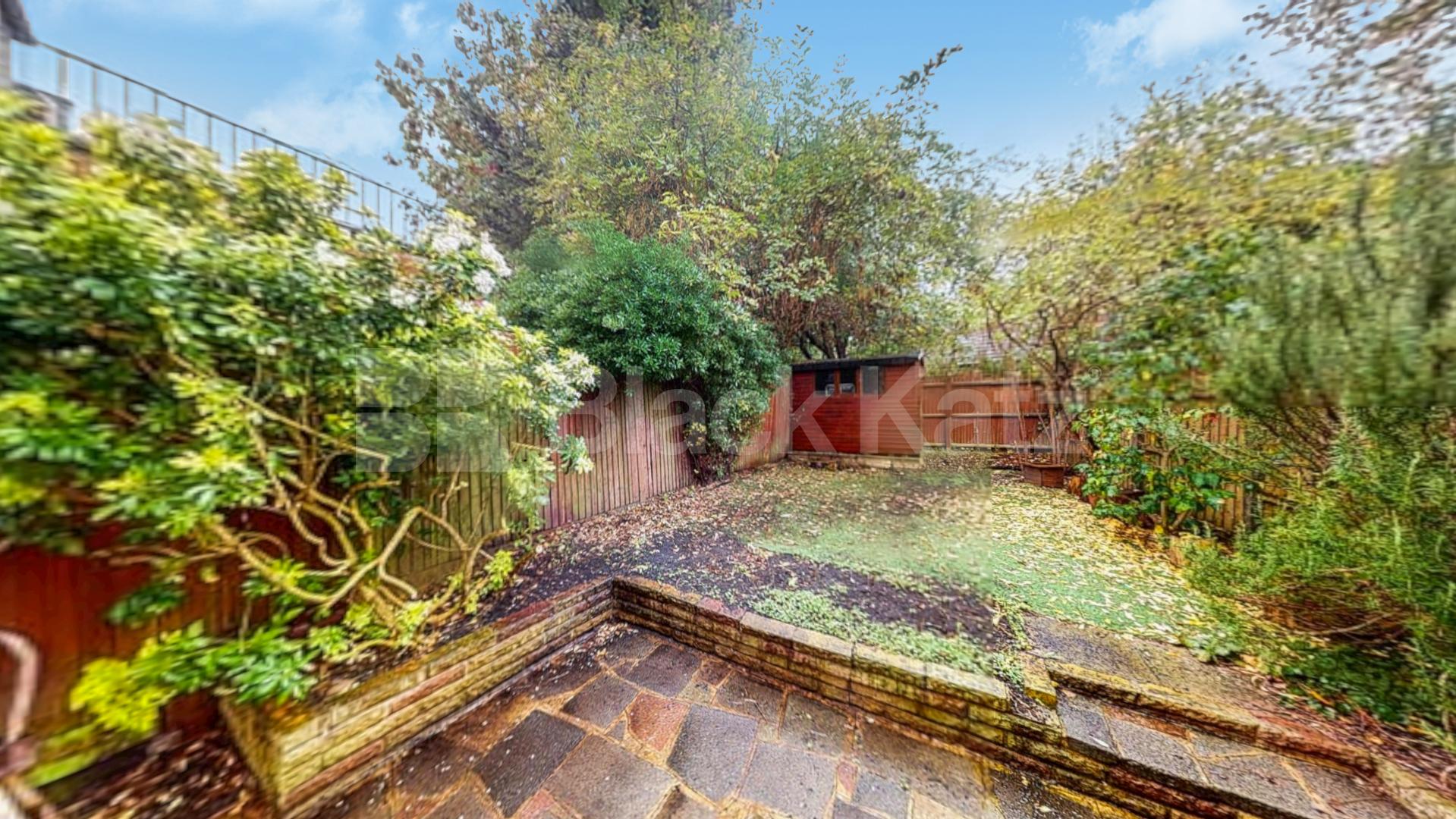 Super 5 double bedroom recently refurbished house with garden in Muswell Hill Pembroke Road , Muswell Hill