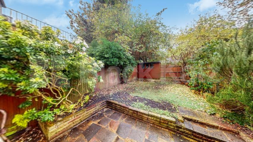 Super 5 double bedroom recently refurbished house with garden in Muswell Hill Pembroke Road , Muswell Hill