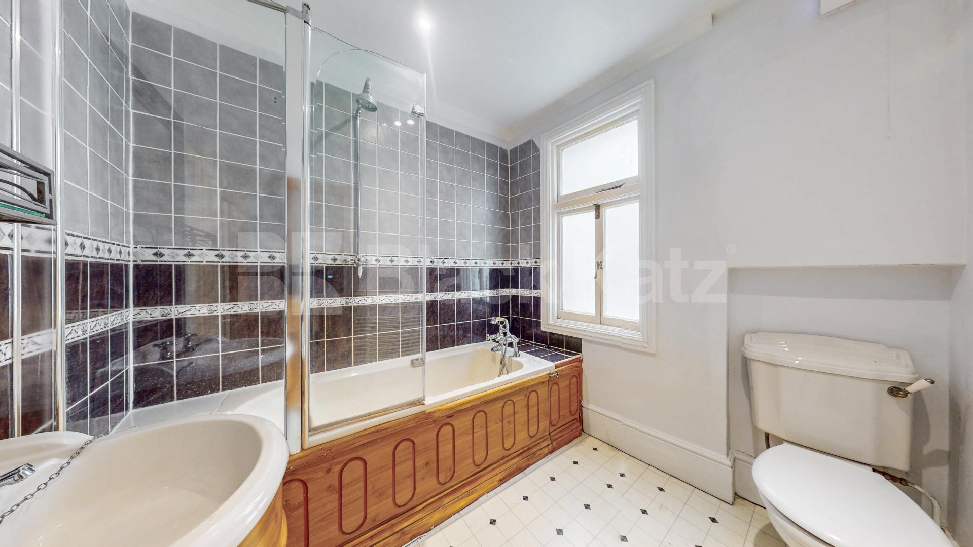 Super 5 double bedroom recently refurbished house with garden in Muswell Hill Pembroke Road , Muswell Hill