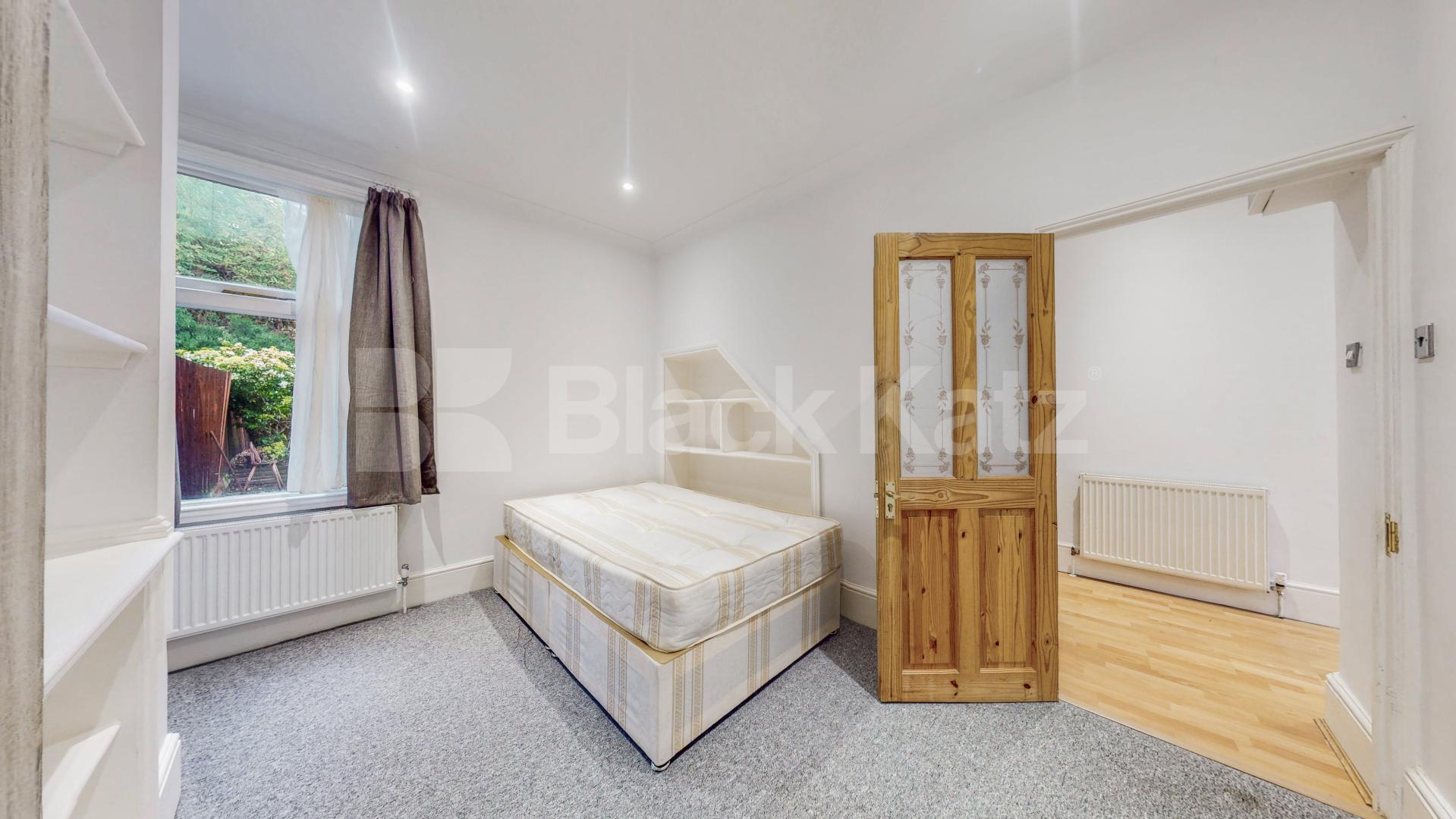 Super 5 double bedroom recently refurbished house with garden in Muswell Hill Pembroke Road , Muswell Hill