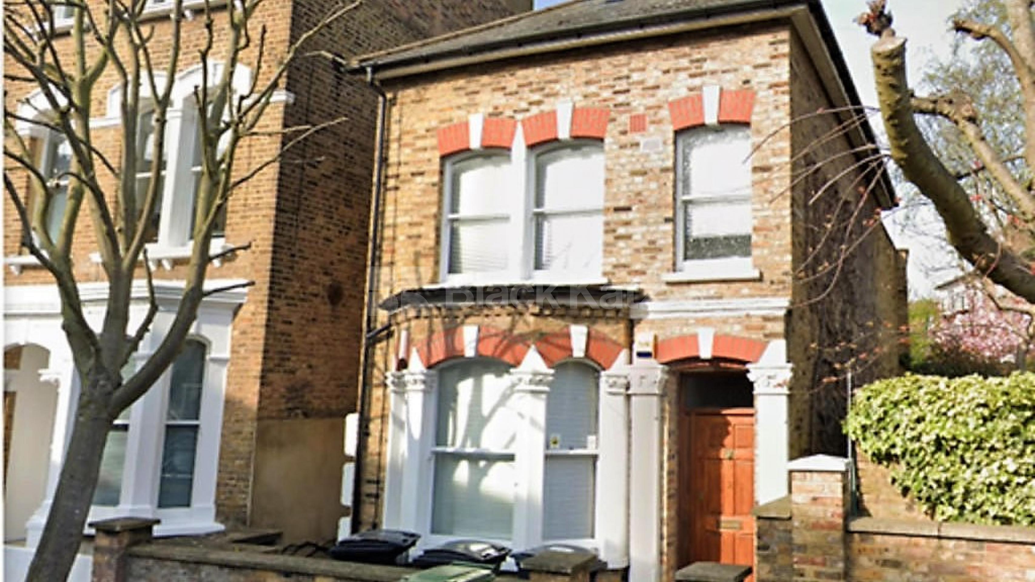 			NEW INSTRUCTION!, 2 Bedroom, 2 bath, 1 reception Flat			 Evangelist Road, KENTISH TOWN NW5