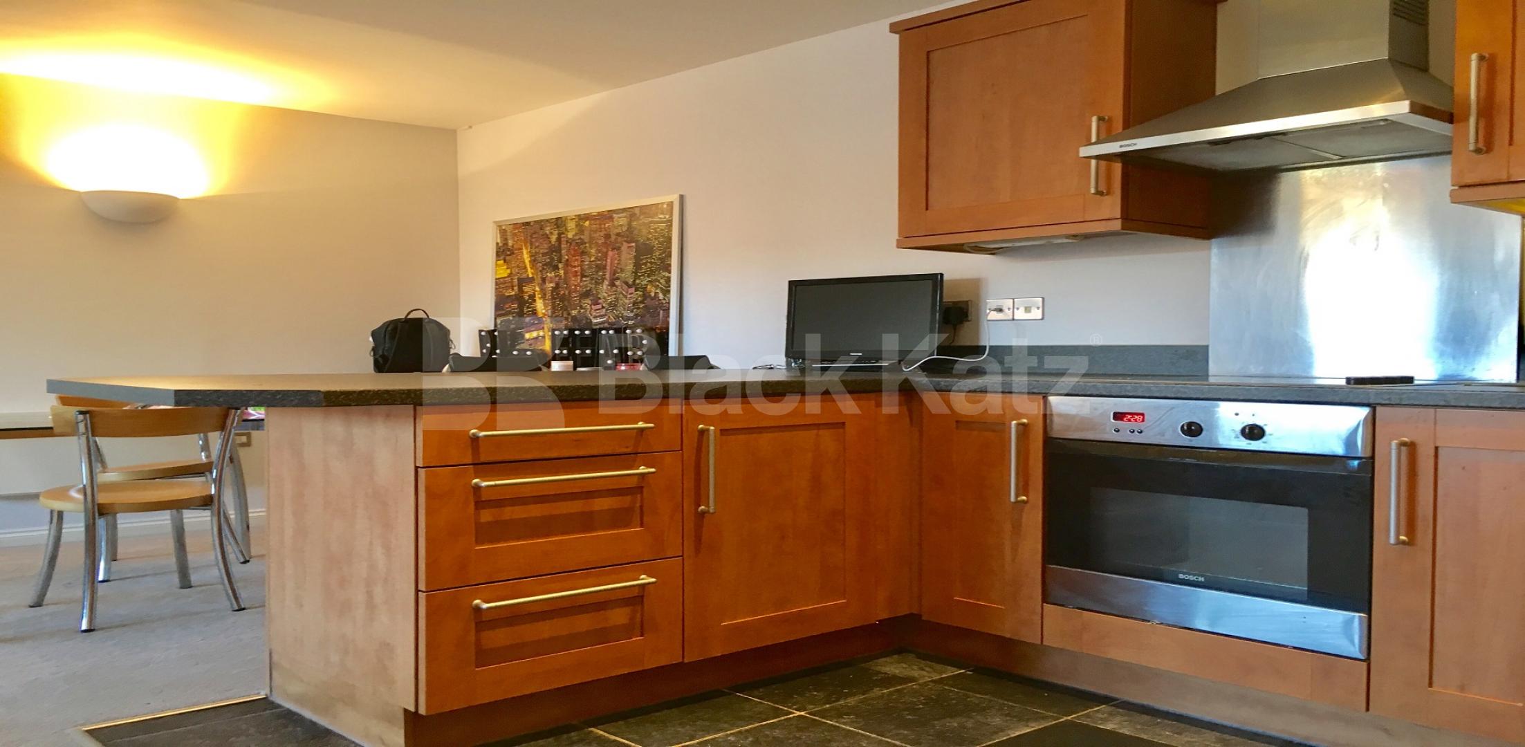 			LET , 2 Bedroom, 1 bath, 1 reception Apartment			 Longstone Court.Great Dover St., Borough/London Bridge