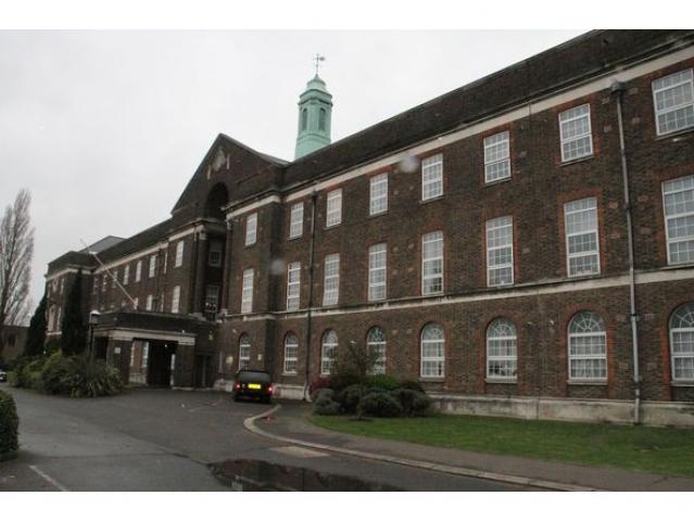 			NEW INSTRUCTION, 2 Bedroom, 1 bath, 1 reception Flat			 Brook Road, DOLLIS HILL/GLADSTONE PARK