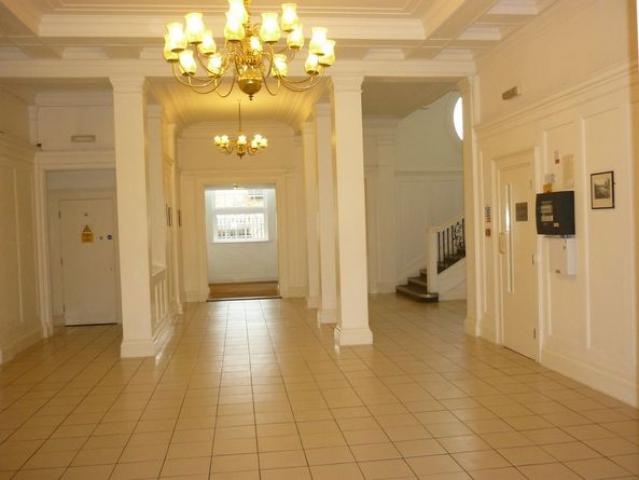 			NEW INSTRUCTION, 2 Bedroom, 1 bath, 1 reception Flat			 Brook Road, DOLLIS HILL/GLADSTONE PARK