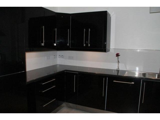 			NEW INSTRUCTION, 2 Bedroom, 1 bath, 1 reception Flat			 Brook Road, DOLLIS HILL/GLADSTONE PARK