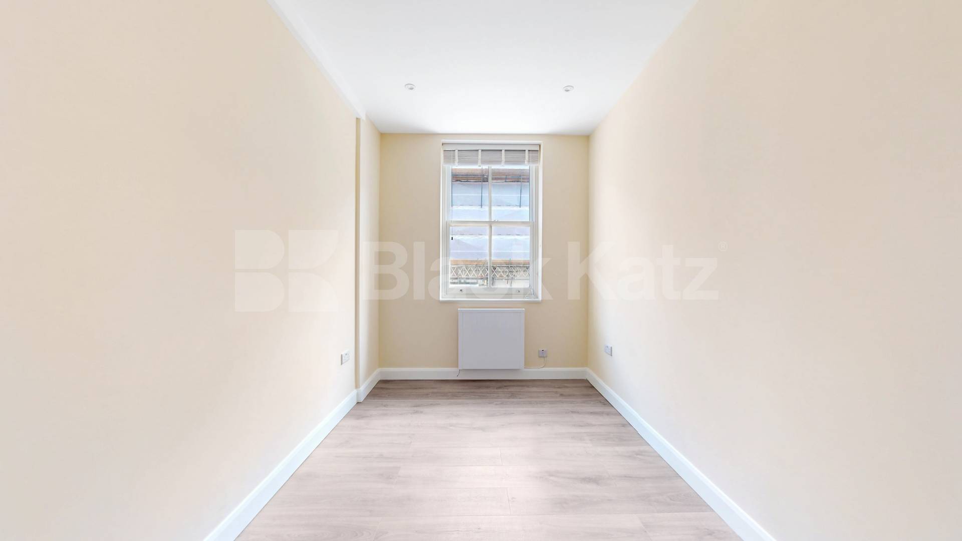 Spacious Newly Refurbished 2 Bedroom Luxury Apartment  Tottenham Court Road, Euston