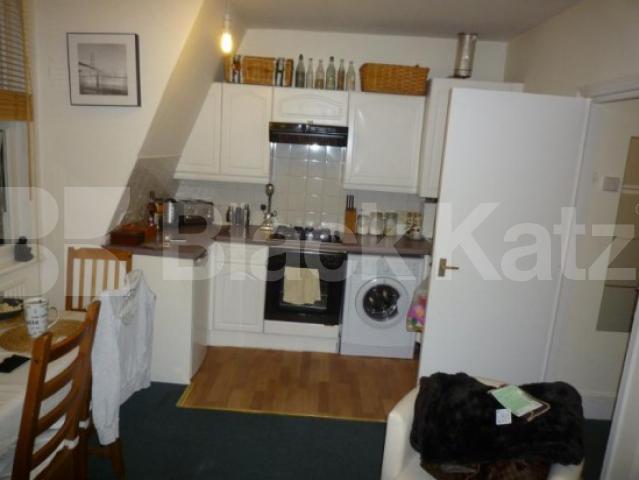 			1 Bedroom, 1 bath, 1 reception Flat			 Tottenham Lane, CROUCH END