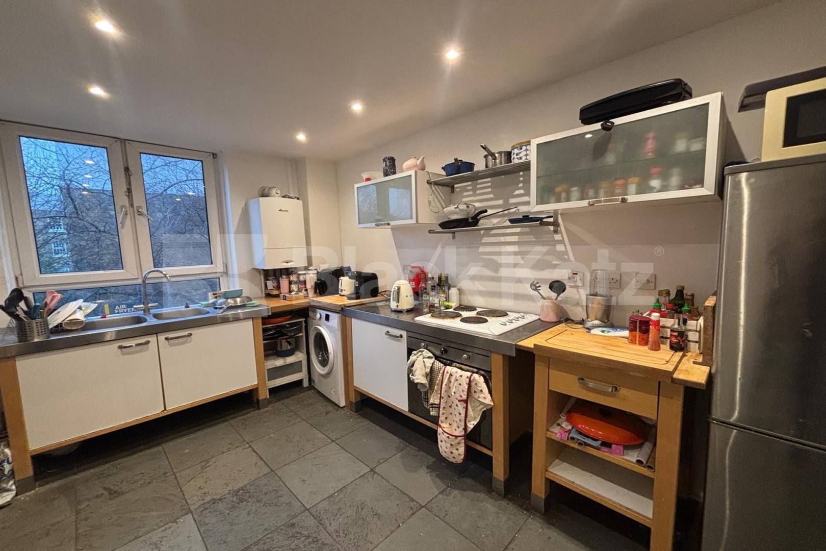 Superbly located & offering over 1034 Sq.Ft. of living & entertaining space  Renton Close, Brixton