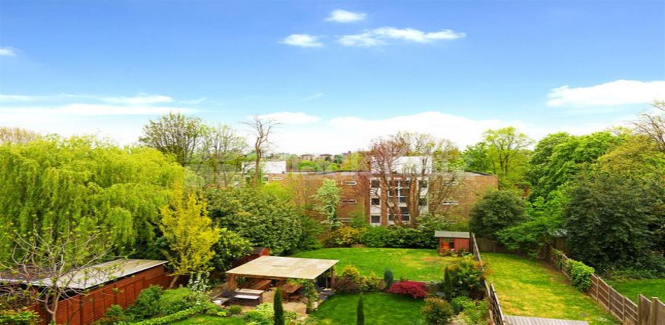 			MINUTES TO HIGH GATE TUBE , 2 Bedroom, 1 bath, 1 reception Flat			 Shepherds Hill, HIGHGATE