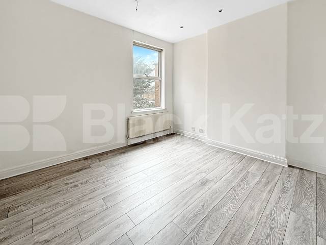A well-presented self-contained studio apartment available to rent in the sought-after area of Harlesden Gardens, NW10.This bright and spacious studio offers comfortable open-plan living, featuring a modern fitted kitchen and a private bathroom, maki Harlesden Gardens, London, NW10,  London