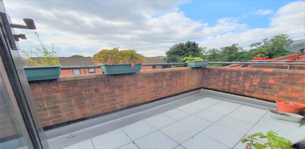 			1 Bedroom, 1 bath, 1 reception Flat			 Lymington Road, WEST HAMPSTEAD