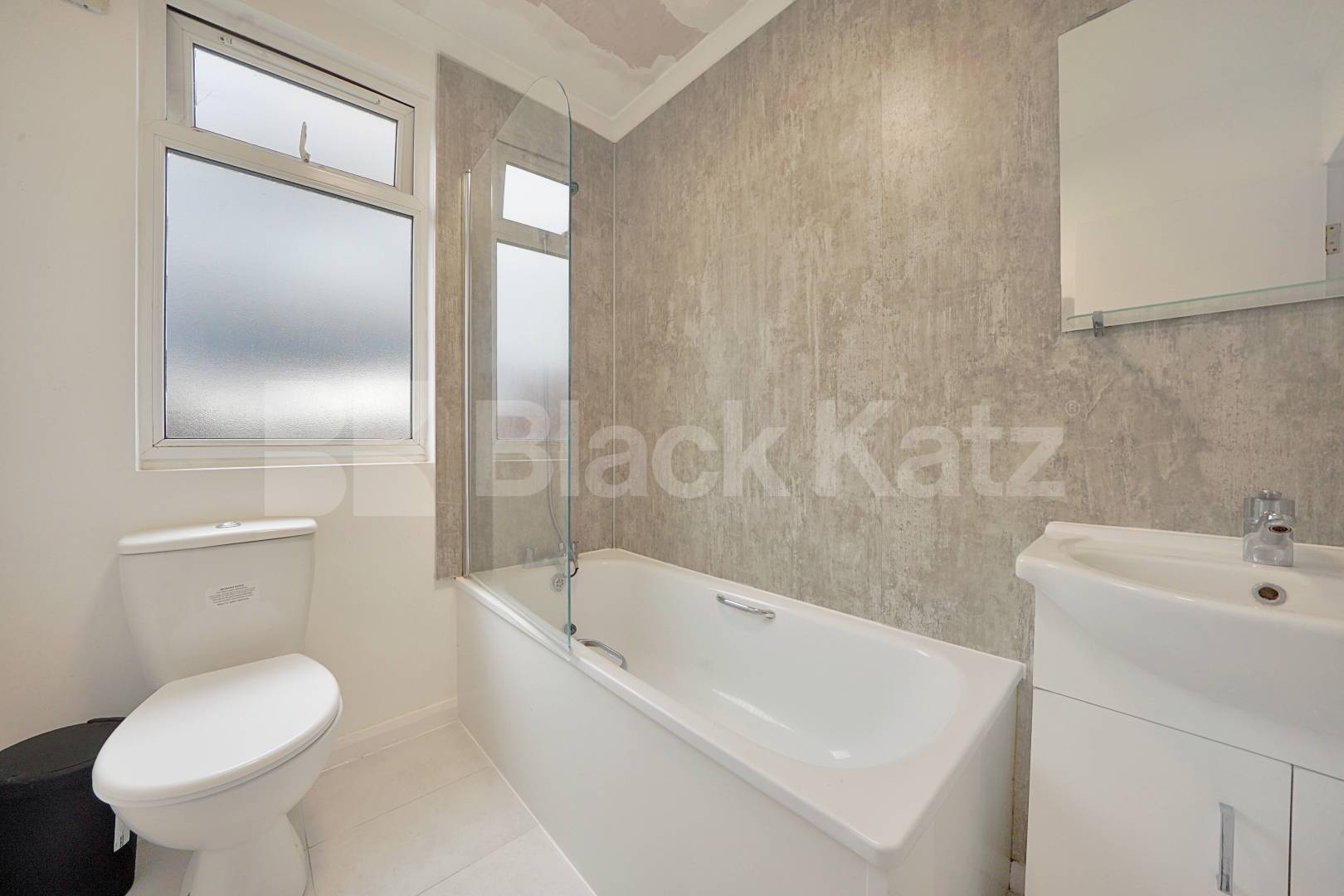 			3 Bedroom, 2 bath, 1 reception 			 Priory Terrace,  London  NW6