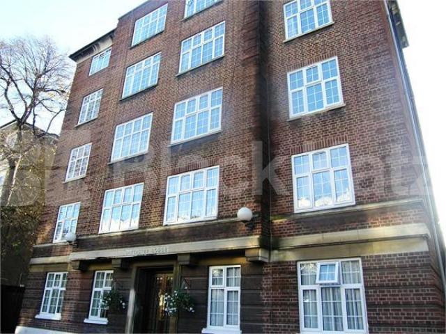 			NEW INSTRUCTION!, 2 Bedroom, 1 bath, 1 reception Flat			 Lancaster Road, NOTTING HILL 