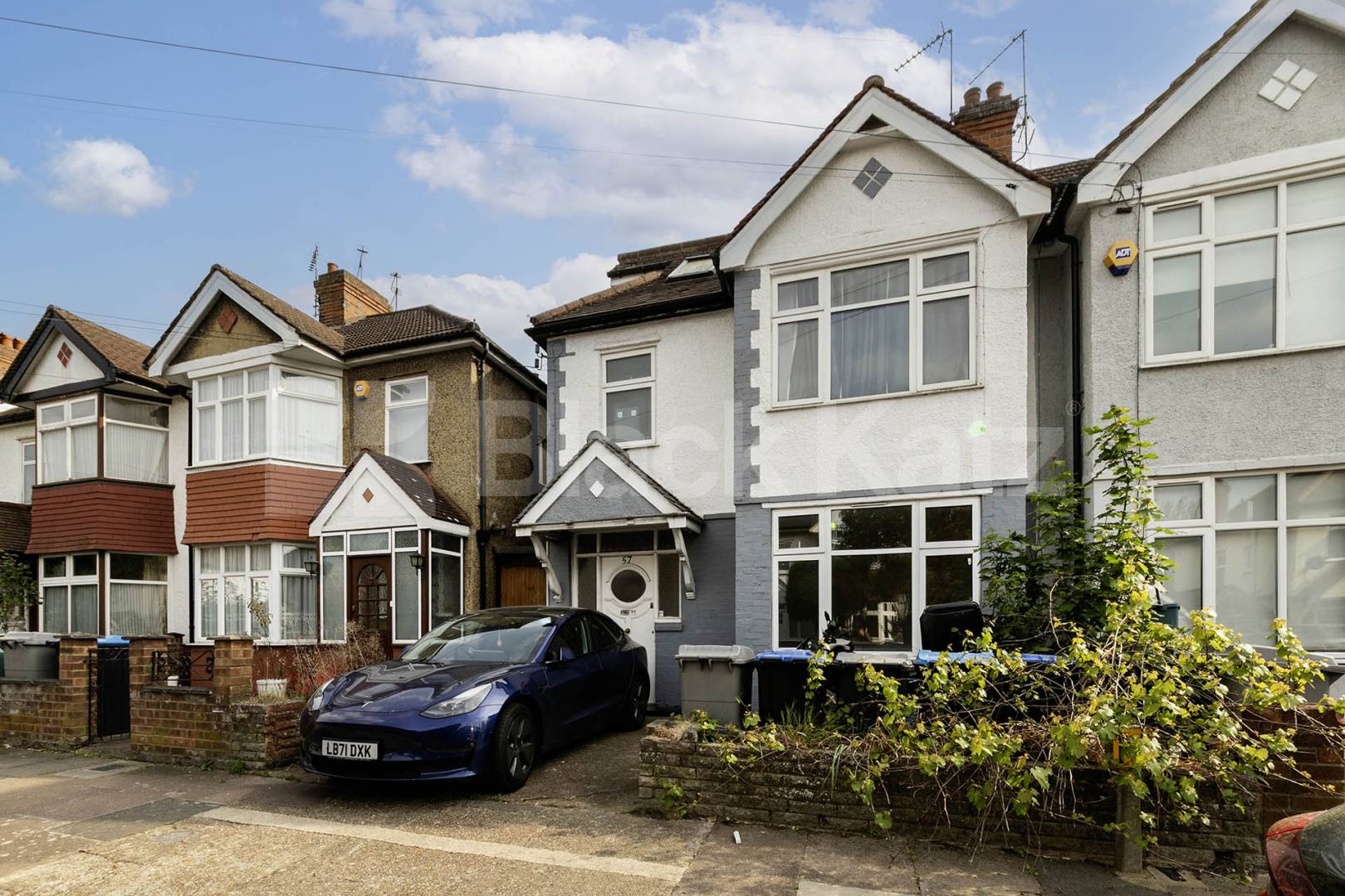 A well-presented and spacious two-bedroom property situated on the popular Geary Road, offering generous living accommodation throughout and available immediately Geary Road, London, NW10,  London