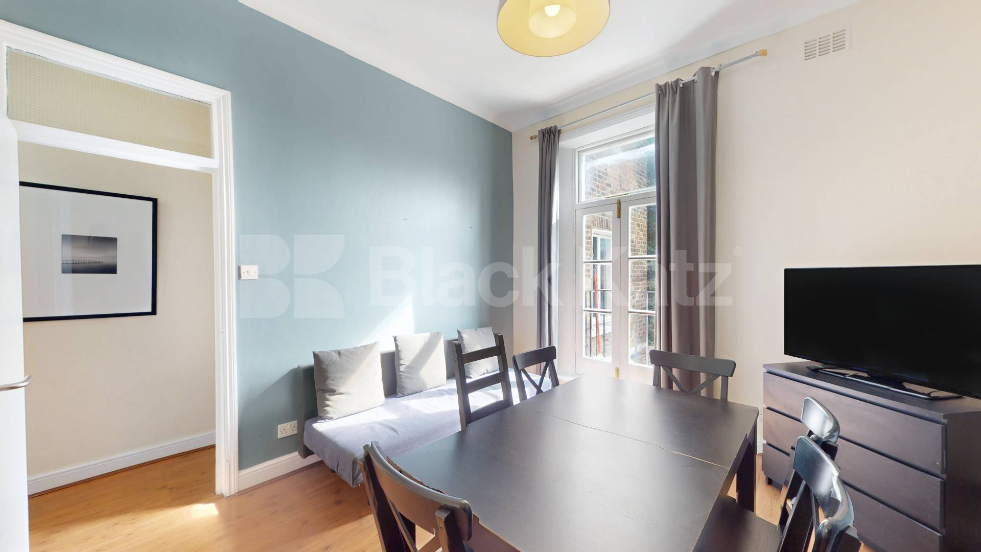 Stylish 3 bedroom flat on quiet residential street in Camden  Rochester Road, Camden