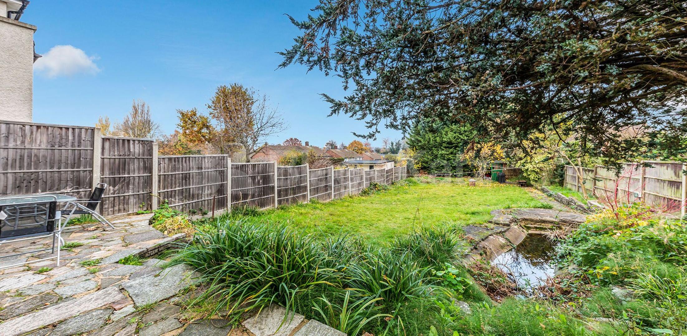 			3 Bedroom, 1 bath, 1 reception House			 Netherlands Road, East Barnet Village / Oakleigh Park