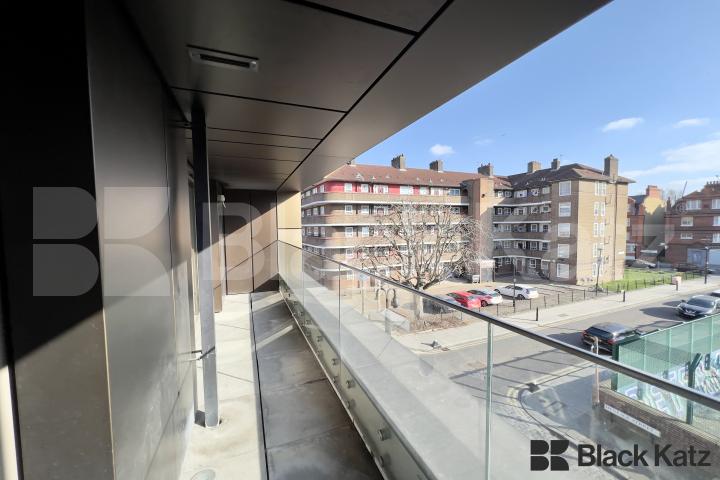 Luxury, generous apartment moments from Brick Lane  Cityscape Apartments, Spitafields