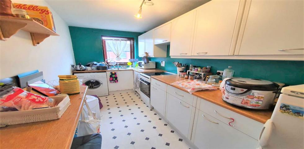 			1 Bedroom, 1 bath, 1 reception Flat			 Lymington Road, WEST HAMPSTEAD