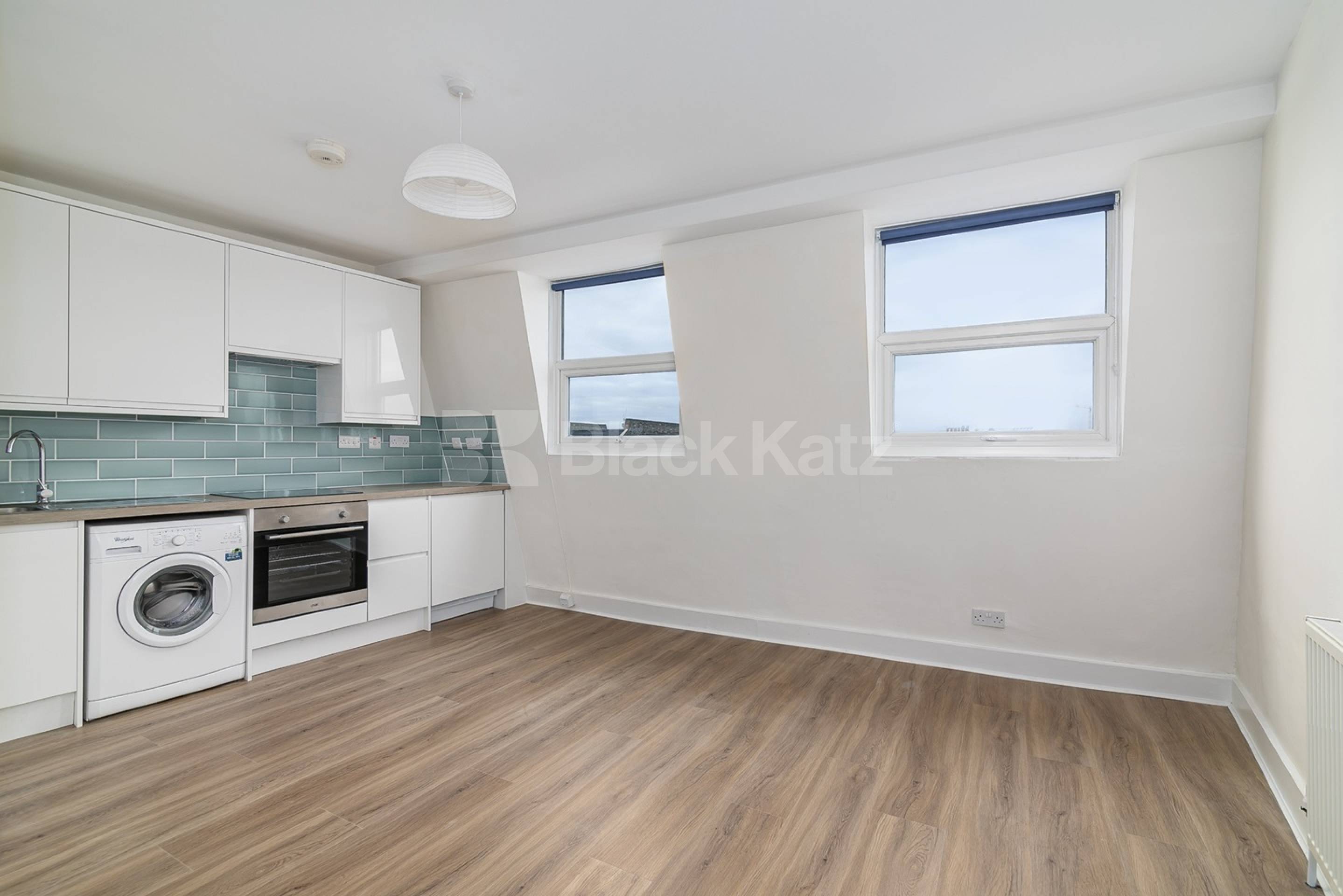 			1 Bedroom, 1 bath, 1 reception Flat			 Great Western Road, MAIDA VALE W9