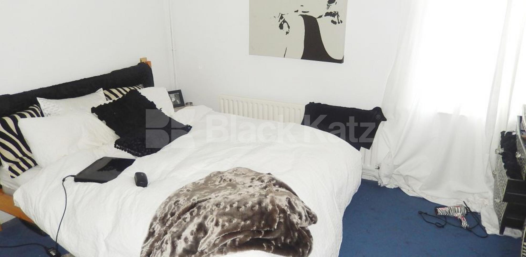 			NEW INSTRUCTION (Private Garden), 3 Bedroom, 1 bath, 1 reception Maisonette			 Jeddo Road, Shepherds Bush